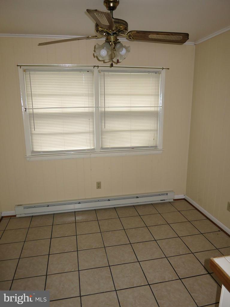906 Price Road Salisbury, MD 21801 - Photo 6 of 14 Kitchen