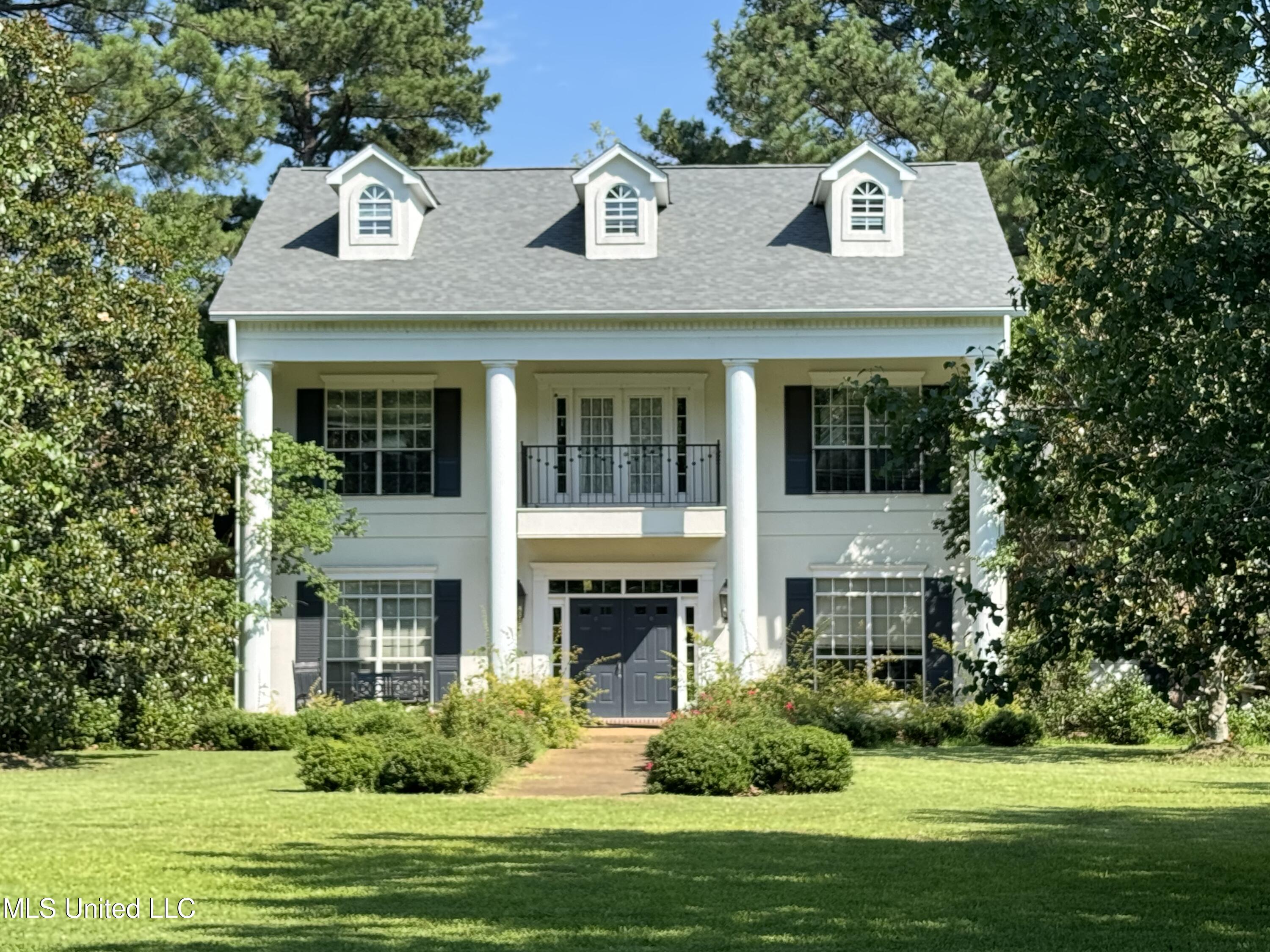 155 Lakeview Road Brandon, MS 39047 - Photo 1 of 19 IMG_3284
