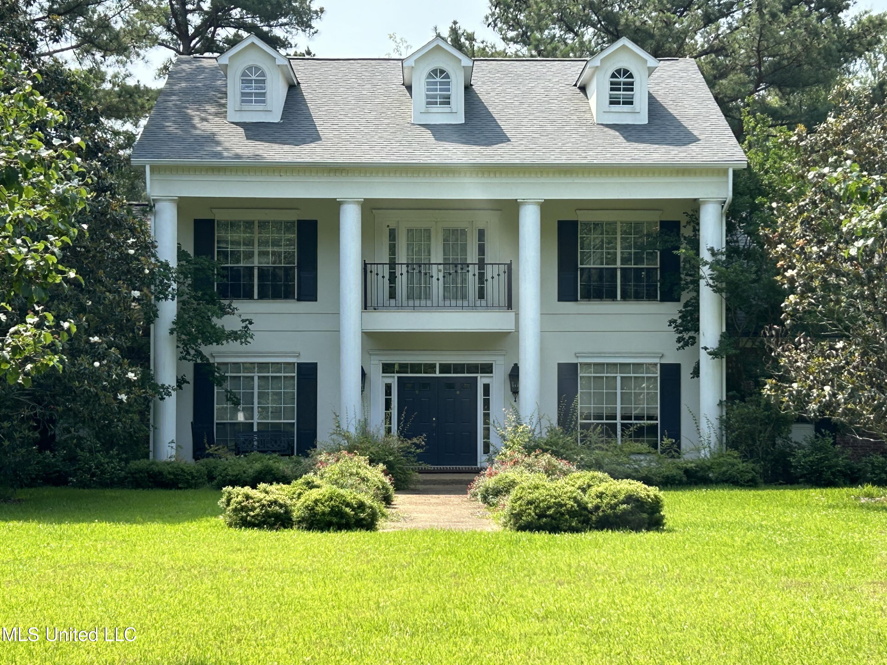 155 Lakeview Road Brandon, MS 39047 - Photo 2 of 19 IMG_2271