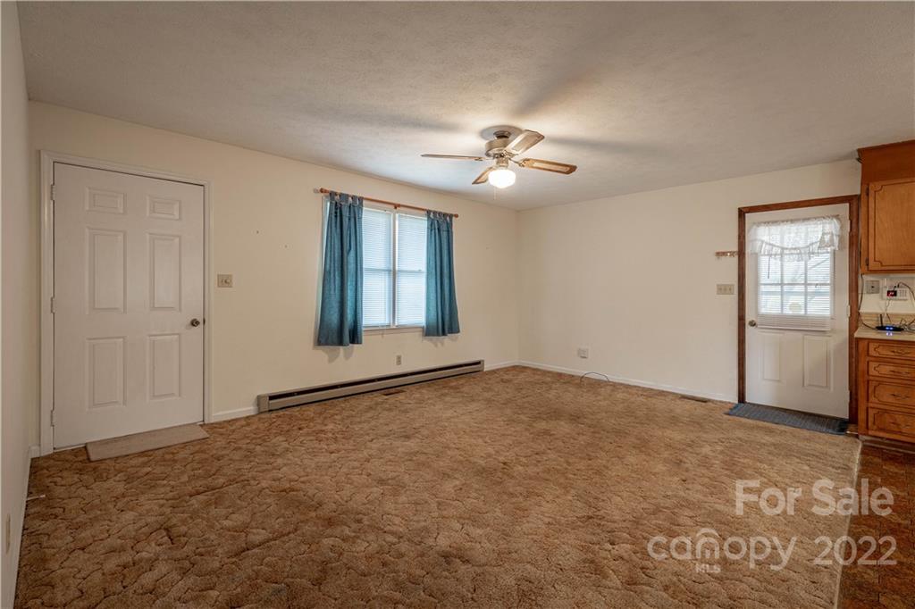 1565 Amherst Road Morganton, NC 28655 - Photo 8 of 14 Gallery Image 8