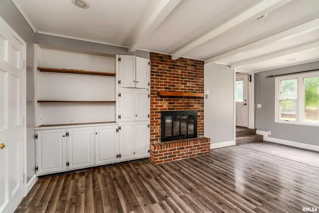 $269,900 | 3000 West Kent Drive, Carbondale, IL 62901