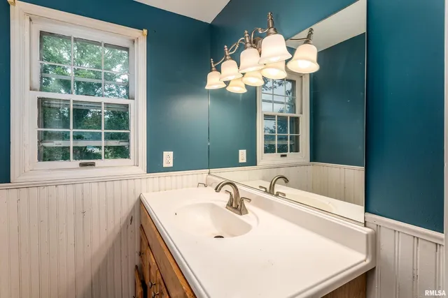 $269,900 | 3000 West Kent Drive, Carbondale, IL 62901