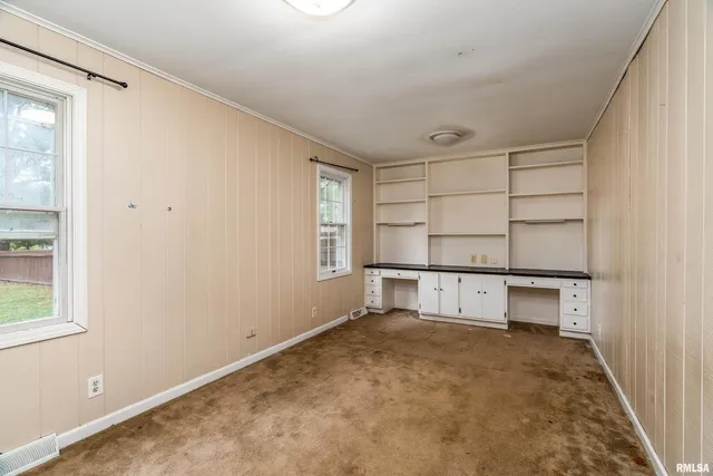 $269,900 | 3000 West Kent Drive, Carbondale, IL 62901