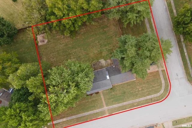 $269,900 | 3000 West Kent Drive, Carbondale, IL 62901