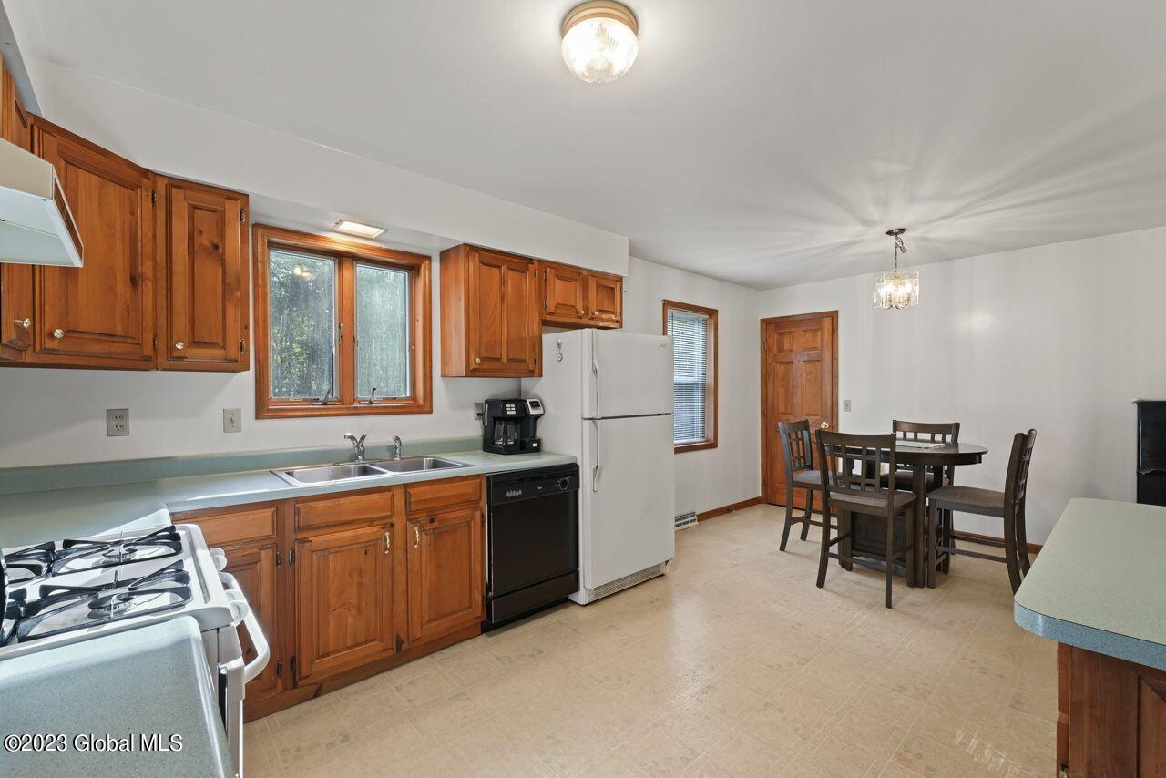 246 Ruggles Road Saratoga Springs, NY 12866 - Photo 10 of 45 24_DSC00750