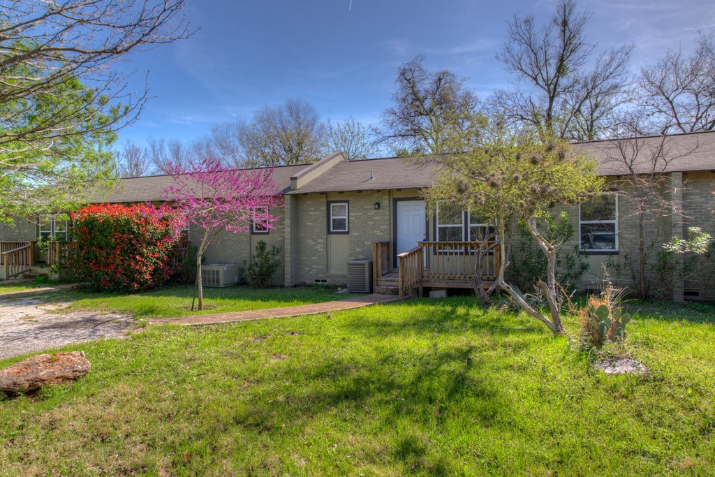 5216 McCarty Lane, Unit 6 Austin, TX 78749 - Photo 1 of 1