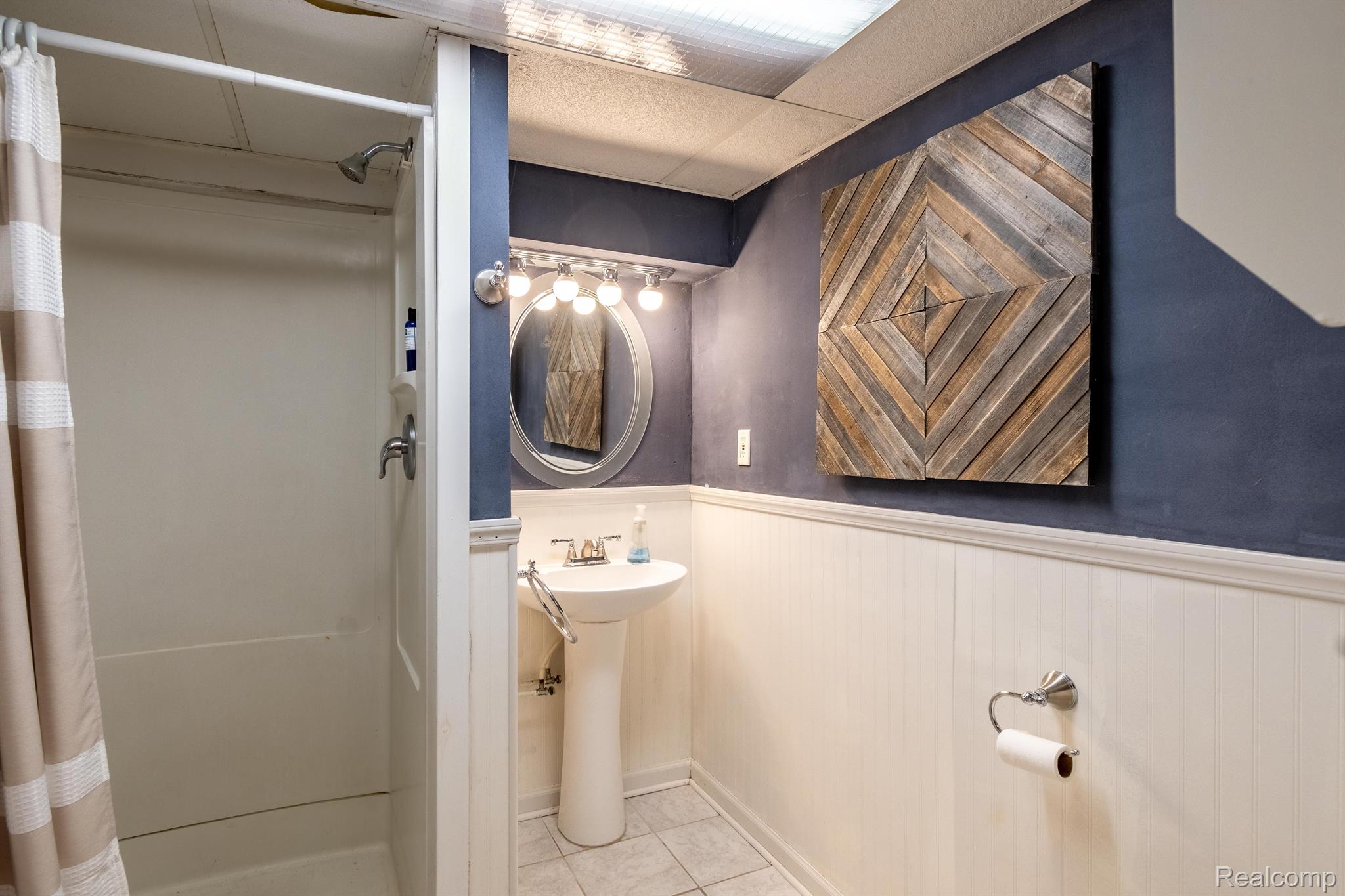 2119 Columbia Road Berkley, MI 48072 - Photo 27 of 39 Gallery Image 27