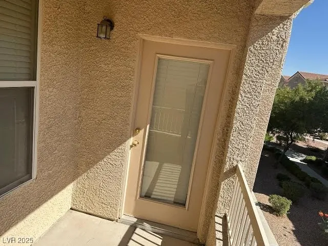 $239,999 | 10550 West Alexander Road, Unit 2193, Las Vegas, NV 89129