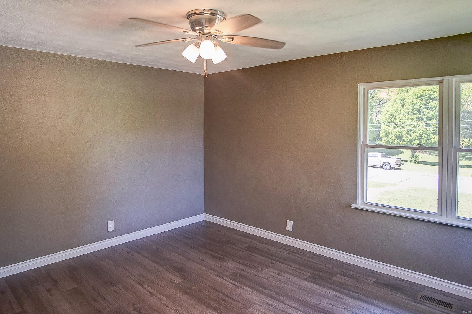 3812 Highland Road Fairview Heights, IL 62208 - Photo 17 of 36 Gallery Image 17