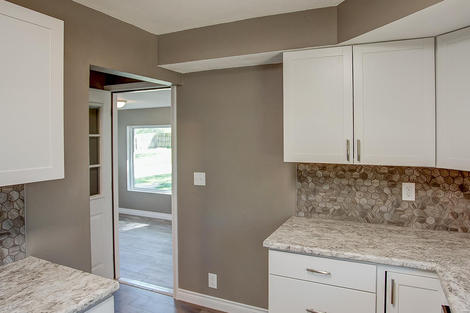 3812 Highland Road Fairview Heights, IL 62208 - Photo 6 of 36 Gallery Image 6