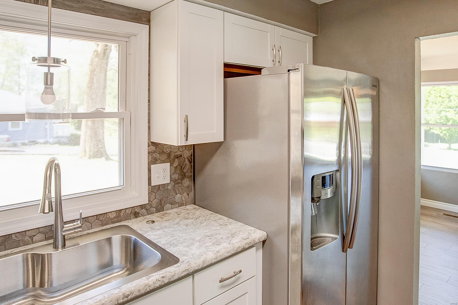 3812 Highland Road Fairview Heights, IL 62208 - Photo 9 of 36 Gallery Image 9