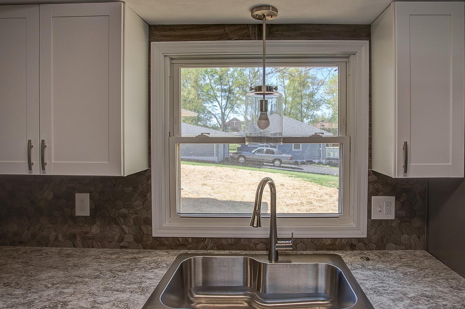 3812 Highland Road Fairview Heights, IL 62208 - Photo 10 of 36 Gallery Image 10