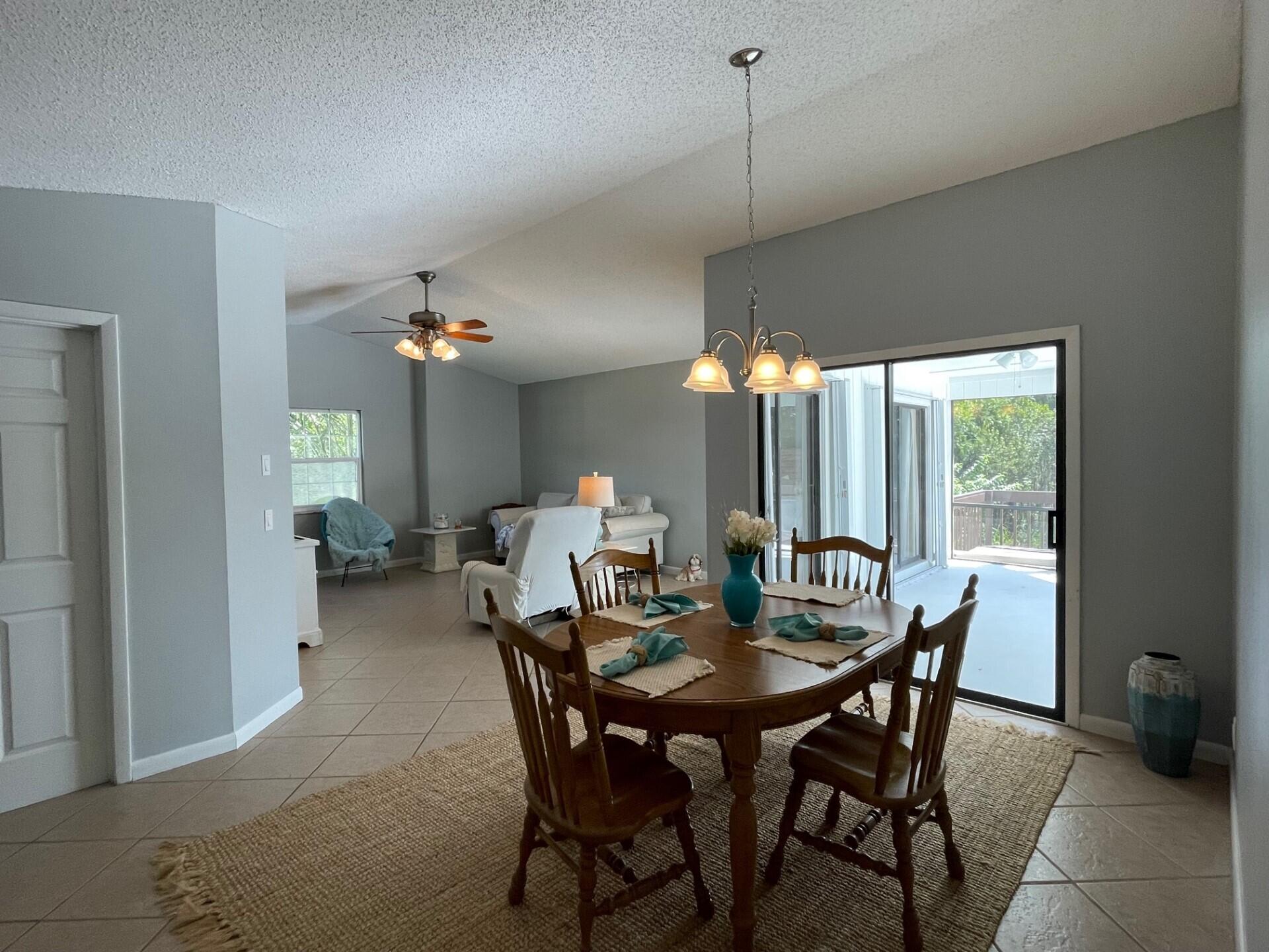 4422 Southeast Satinleaf Place Stuart, FL 34997 - Photo 5 of 16 Dining area