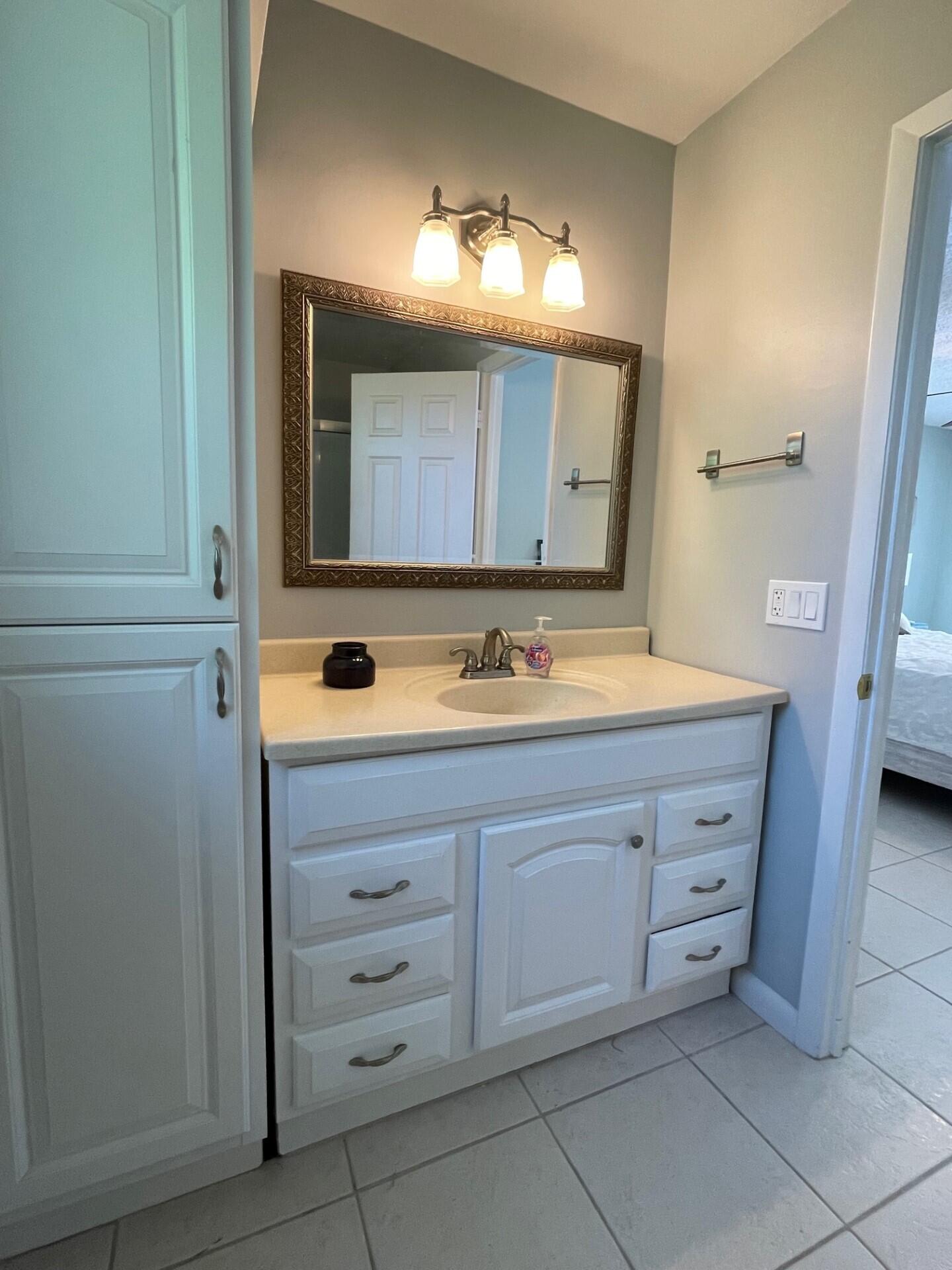 4422 Southeast Satinleaf Place Stuart, FL 34997 - Photo 9 of 16 Primary vanity area