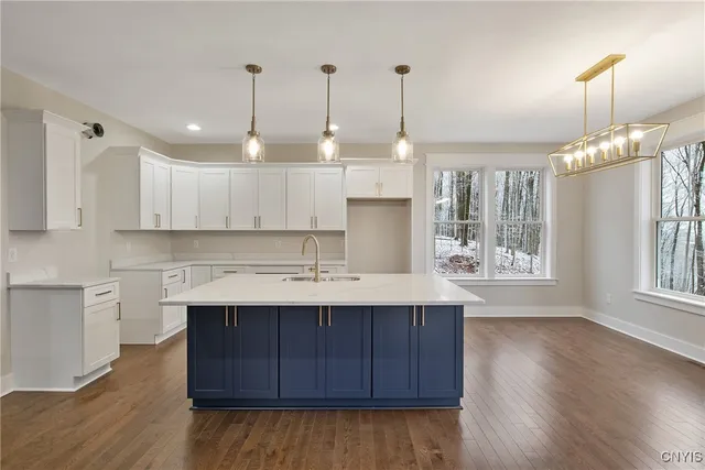 $699,900 | 112 Topaz Trail, Camillus, NY 13219