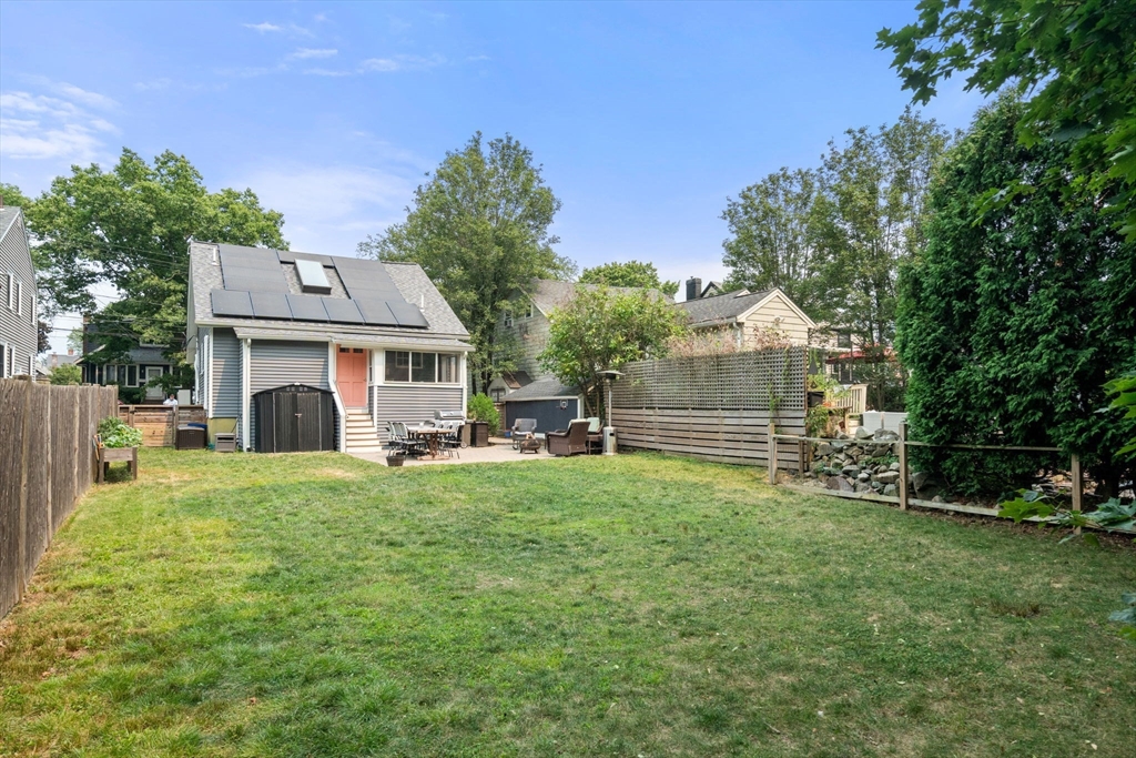 22 Bradford Road Milton, MA 02186 - Photo 21 of 23