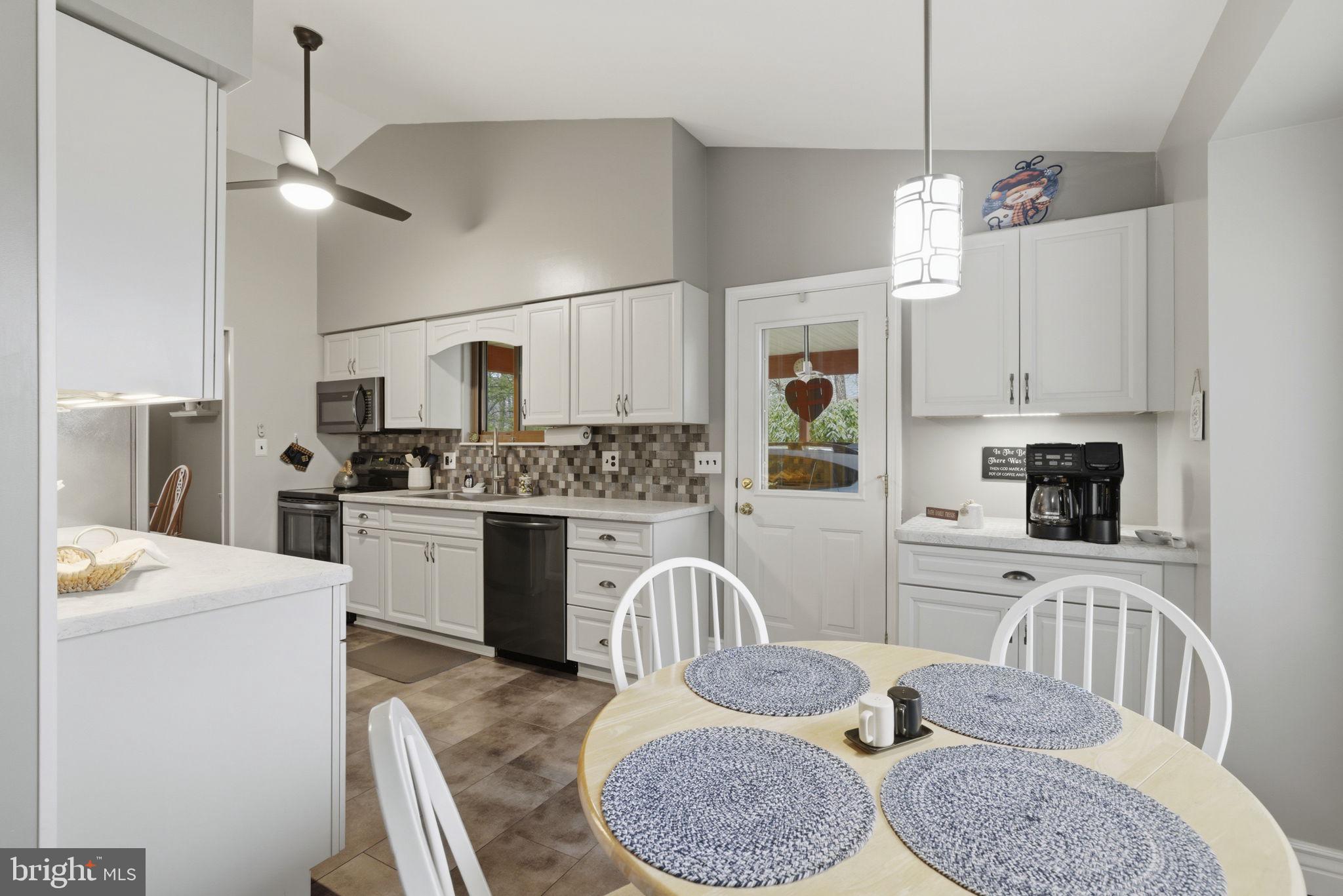 606 Sunspot Road Reisterstown, MD 21136 - Photo 8 of 43 Gallery Image 8