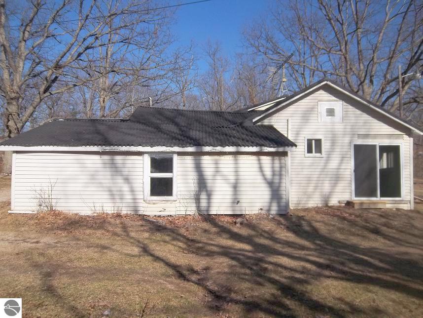 2709 Brady Road Lupton, MI 48635 - Photo 3 of 6 1779512-2.JPG