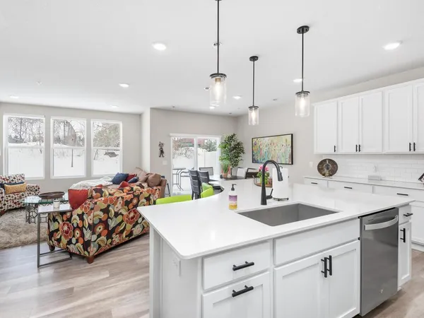 $392,500 | 4876 Avery Court, Eagan, MN 55123