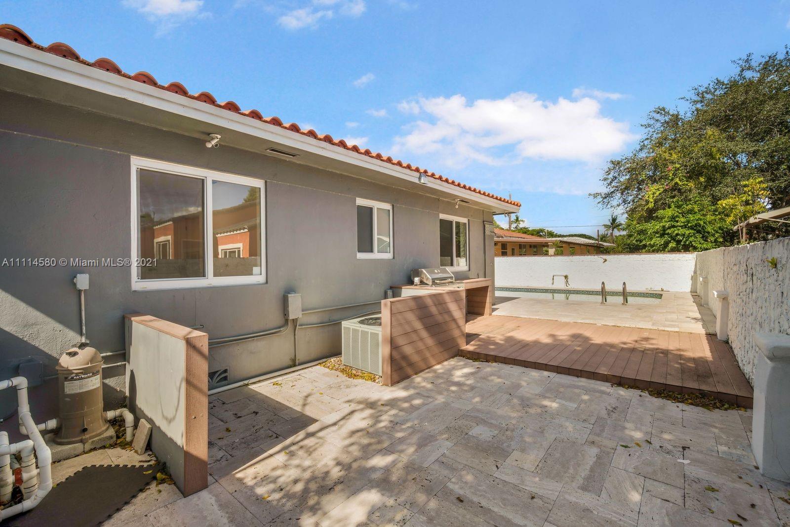 825 Southwest 28th Road Miami, FL 33129 - Photo 37 of 40