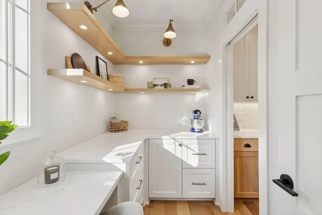 $2,489,000 | 550 Orono Orchard Road South, Orono, MN 55391