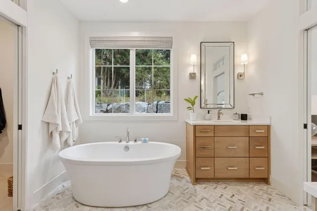 $2,489,000 | 550 Orono Orchard Road South, Orono, MN 55391