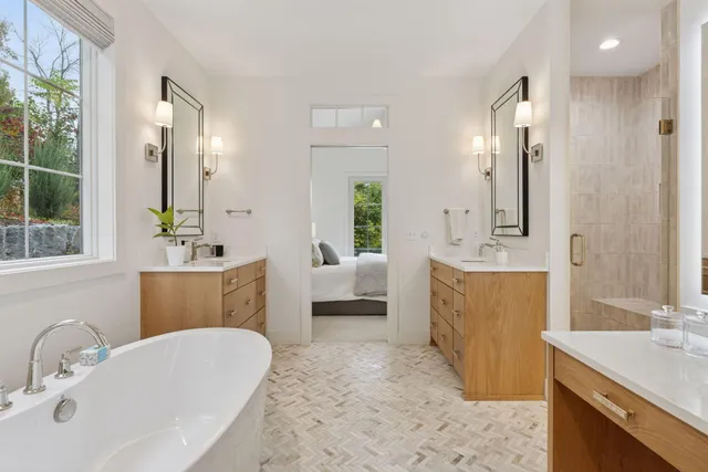 $2,489,000 | 550 Orono Orchard Road South, Orono, MN 55391