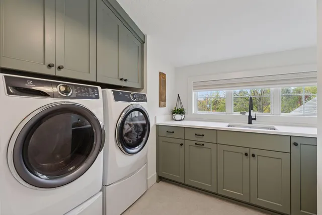 $2,489,000 | 550 Orono Orchard Road South, Orono, MN 55391