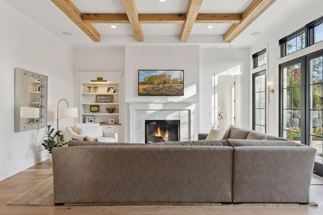 $2,489,000 | 550 Orono Orchard Road South, Wayzata, MN 55391