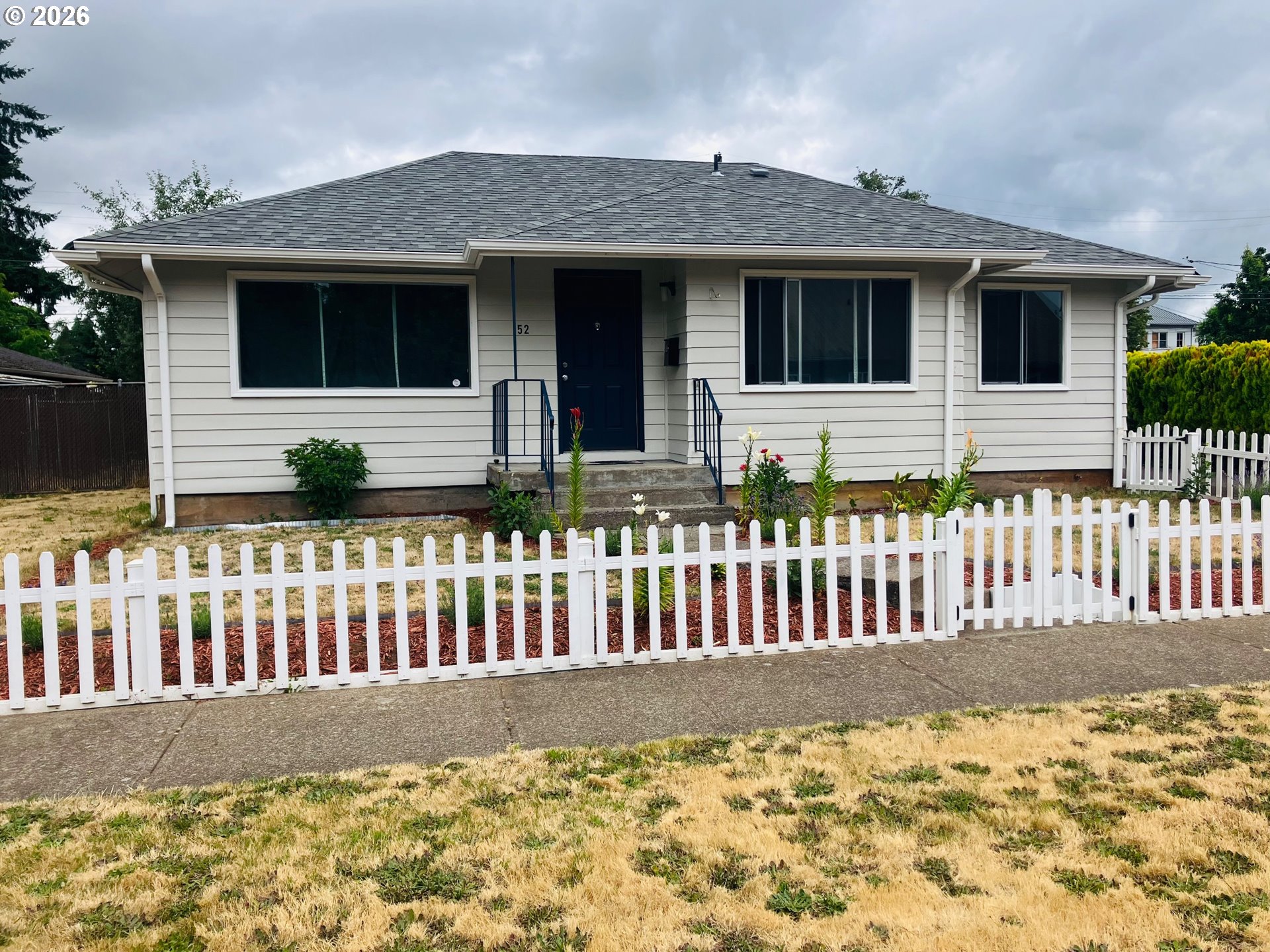 152 West C Street Springfield, OR 97477 - Photo 1 of 39