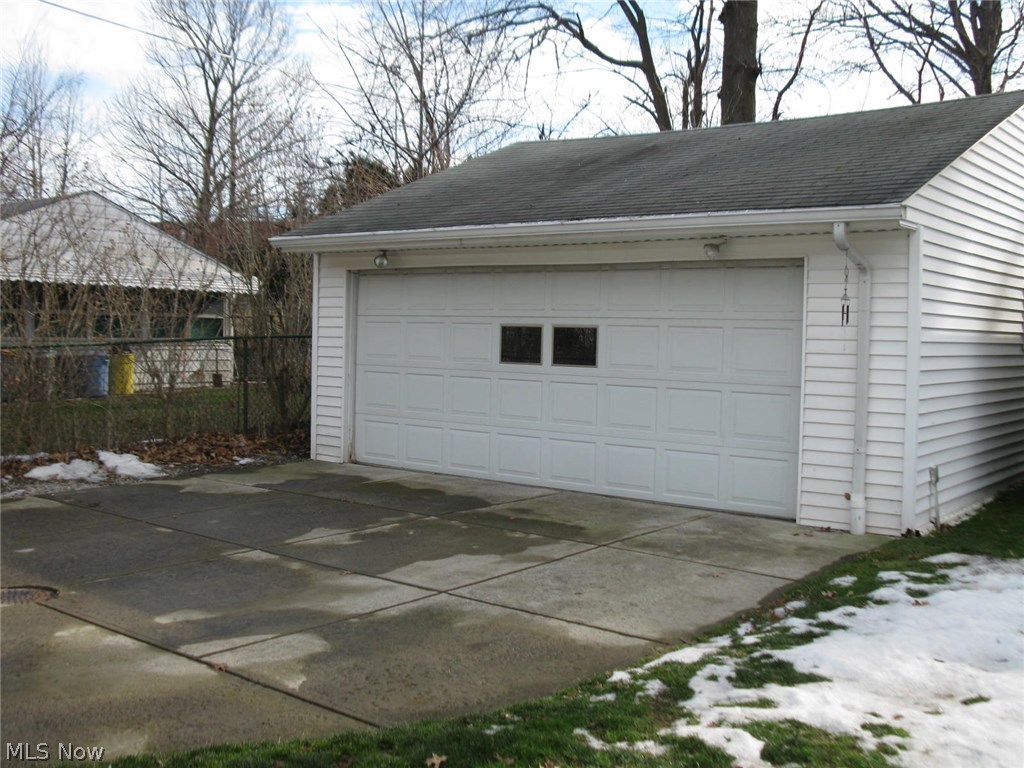 30406 Forestgrove Road Willowick, OH 44095 - Photo 12 of 13