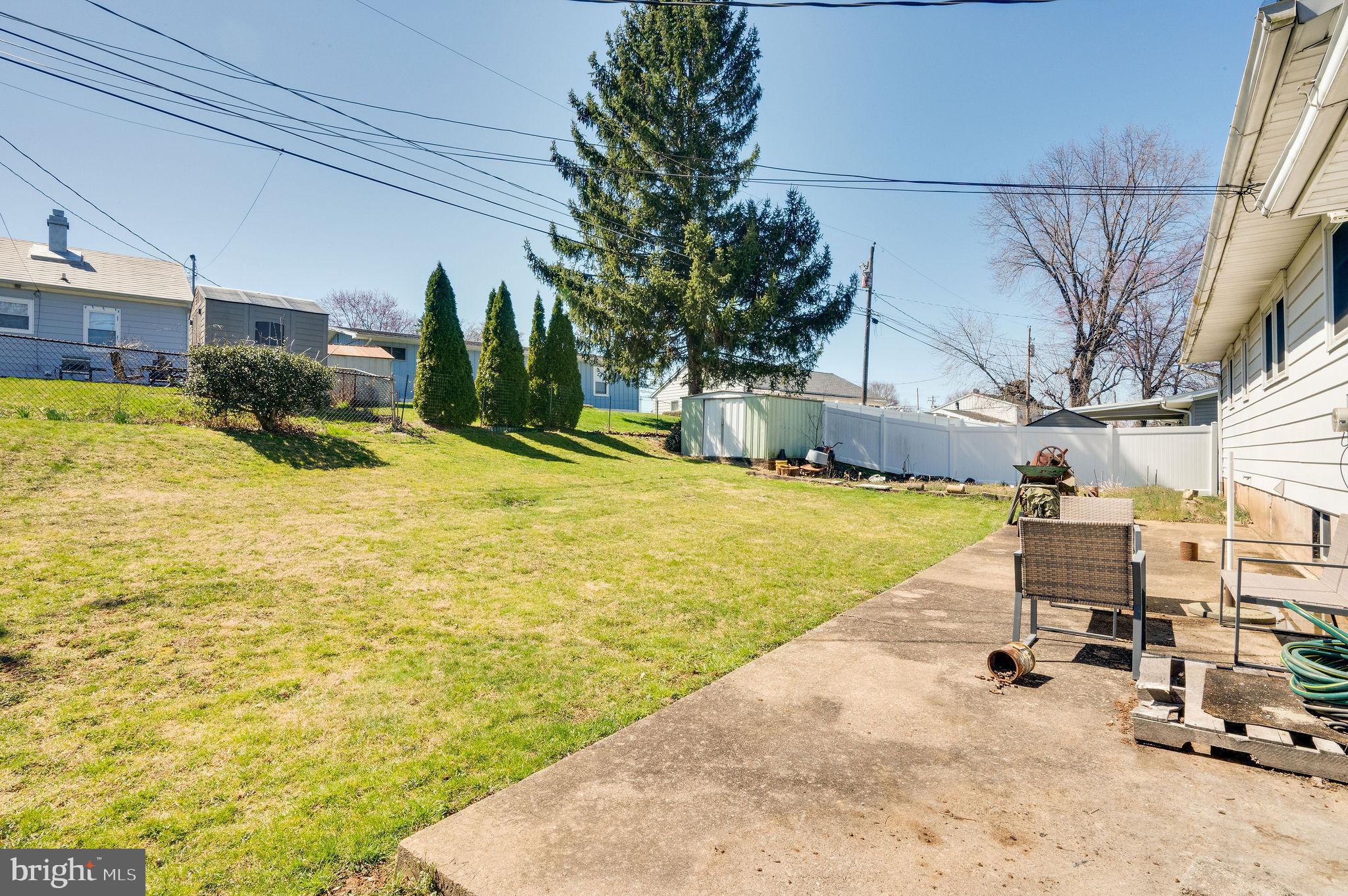 1957 Bathgate Road Bethlehem, PA 18018 - Photo 28 of 31