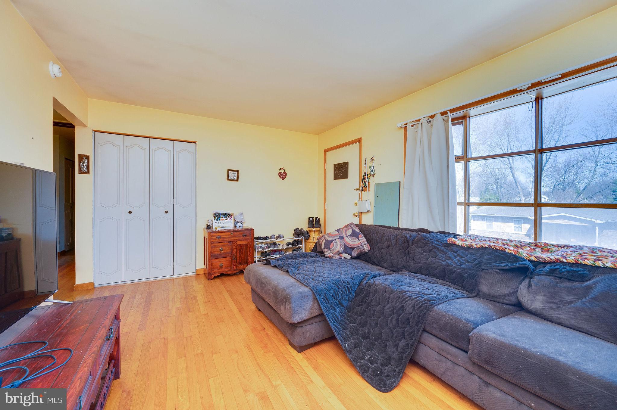 1957 Bathgate Road Bethlehem, PA 18018 - Photo 6 of 31