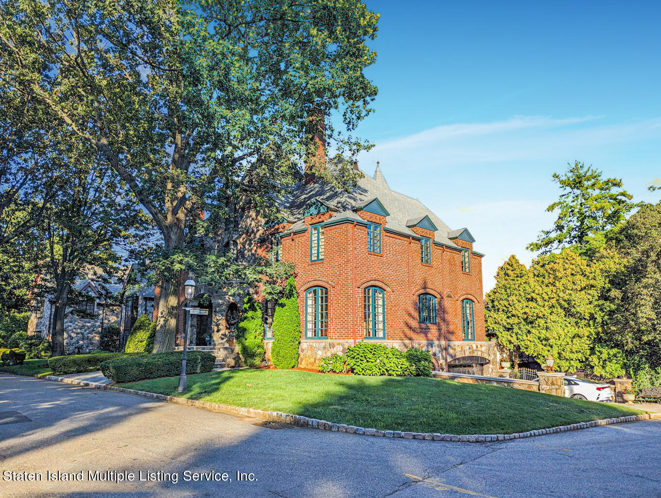 25 Copperleaf Terrace Staten Island, NY 10304 - Photo 3 of 60 Photo Aug 13 2023, 6 15 00 PM - Copy - C