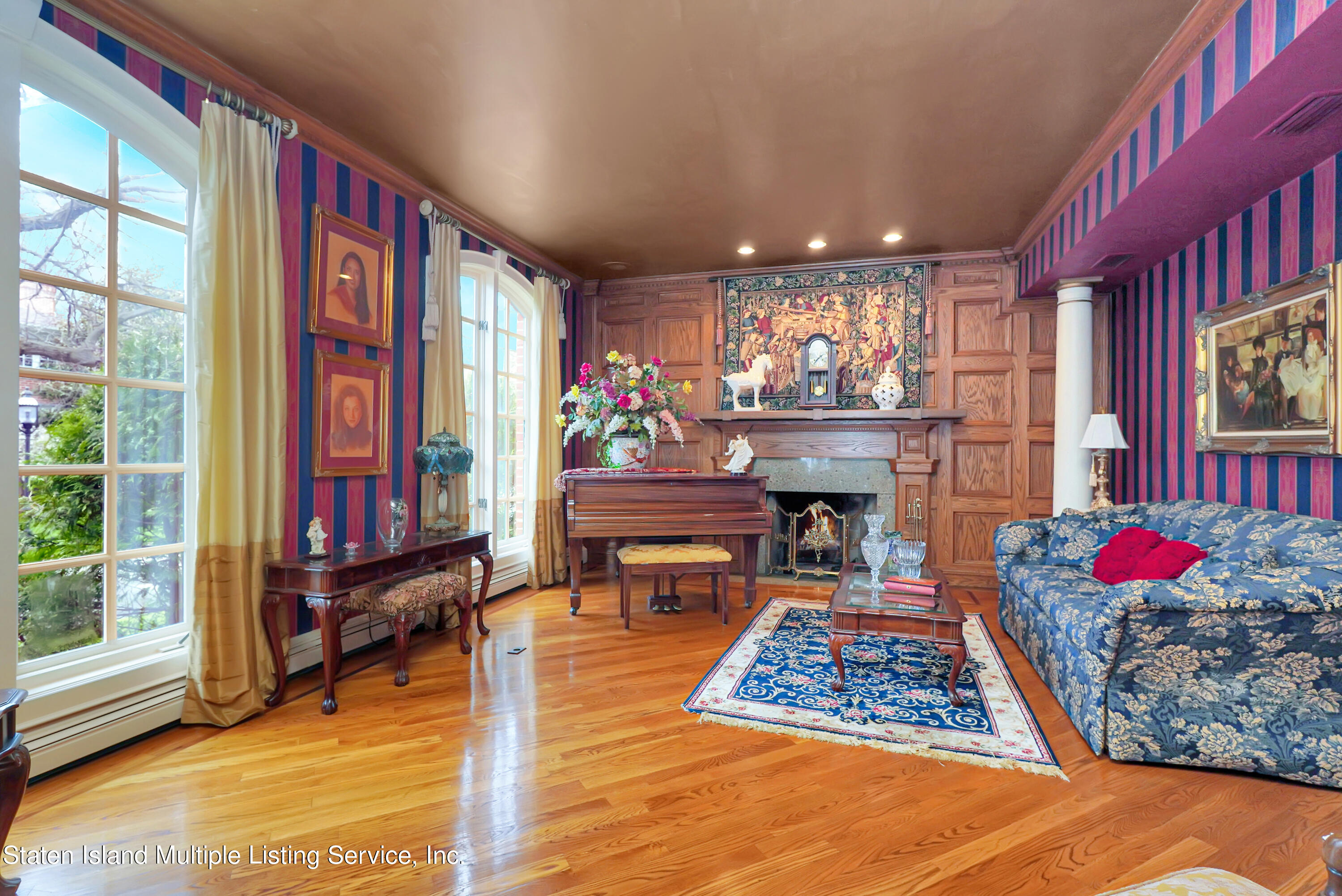 25 Copperleaf Terrace Staten Island, NY 10304 - Photo 8 of 60 Photo Jul 19 2019, 8 22 04 PM - Copy