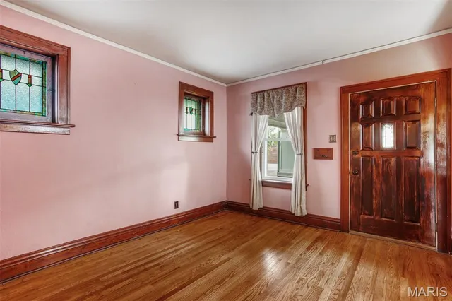 $249,999 | 5907 Leona Street, St. Louis, MO 63116