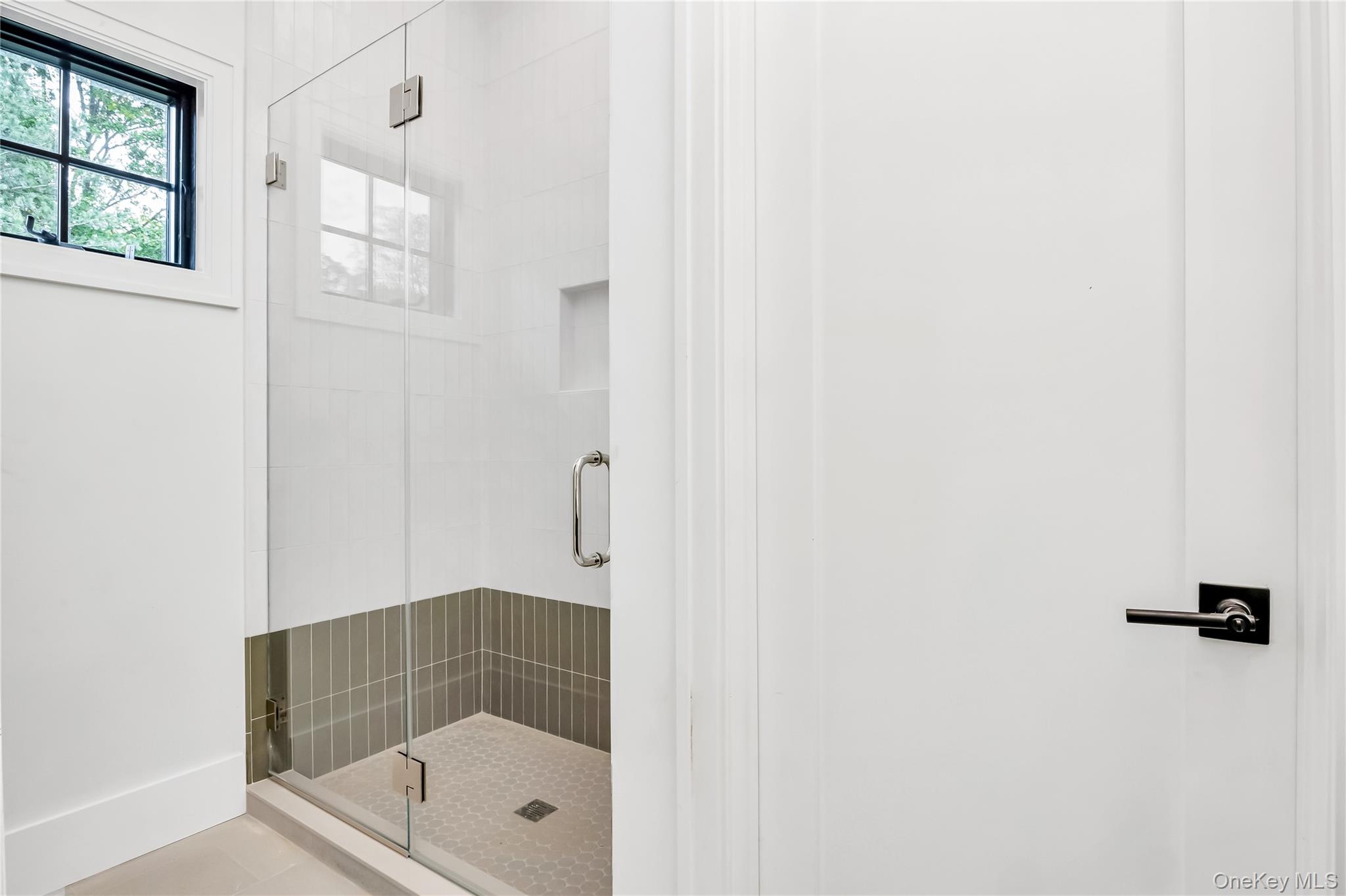 523 Long Beach Road St. James, NY 11780 - Photo 22 of 47