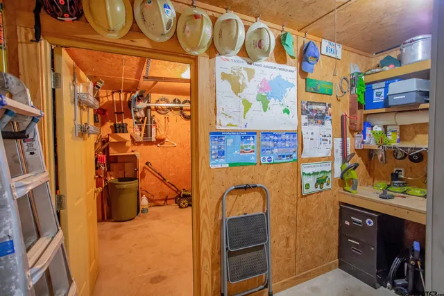 $299,000 | 149 Pecan Street, Frankston, TX 75763