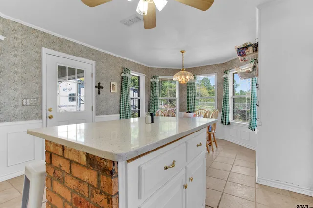 $299,000 | 149 Pecan Street, Frankston, TX 75763