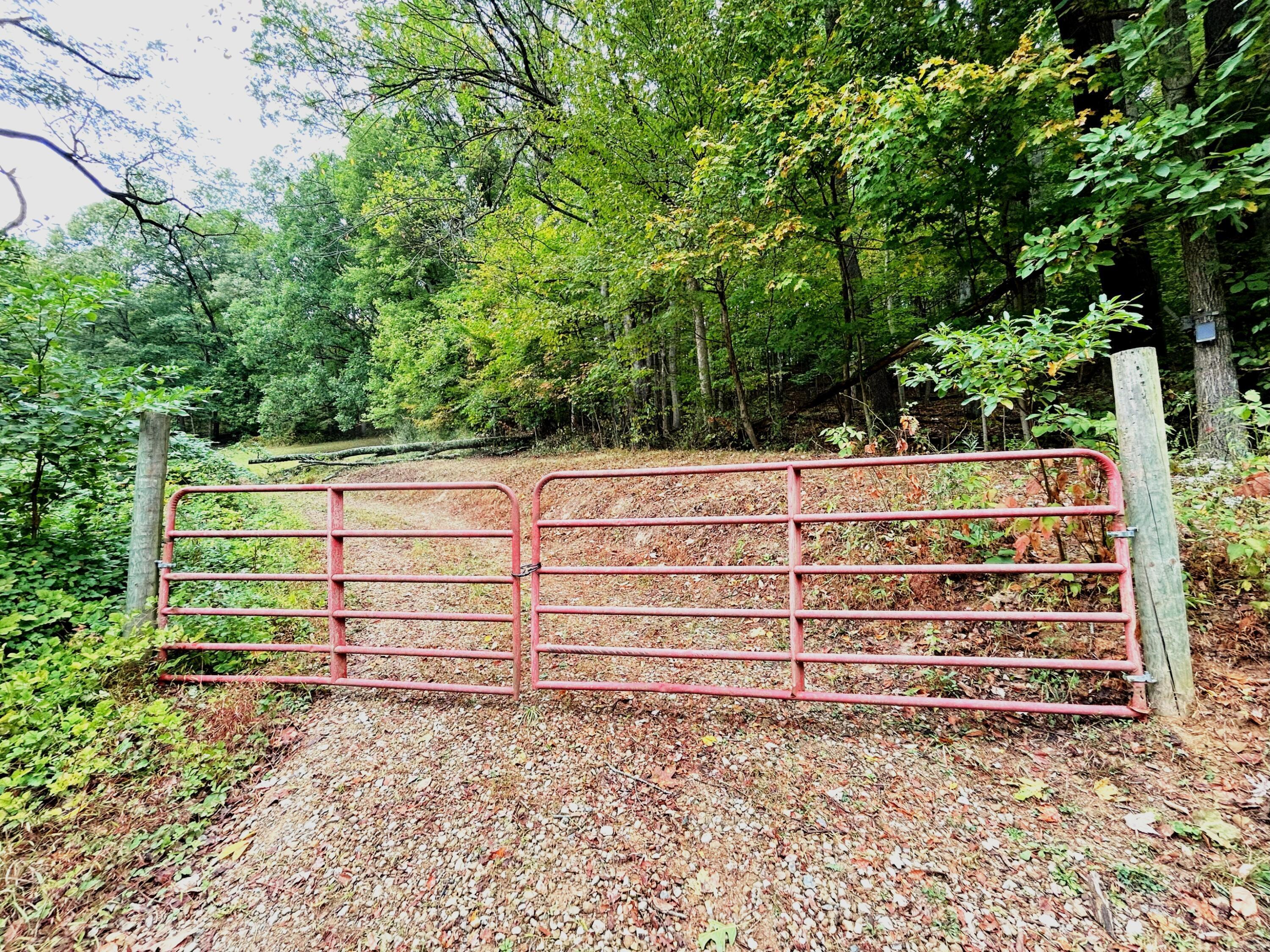 18075 Proper Road Mount Vernon, OH 43050 - Photo 3 of 40 IMG_1565
