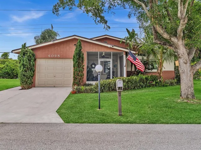 $395,000 | 6098 Stanley Lane, Delray Beach, FL 33484