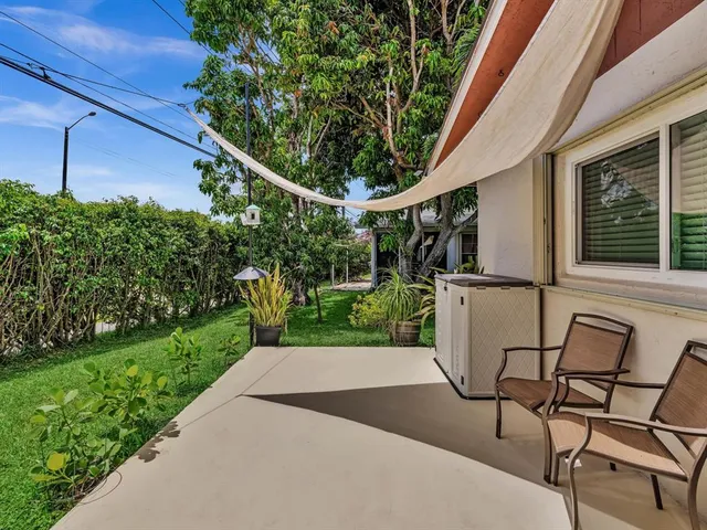 $395,000 | 6098 Stanley Lane, Delray Beach, FL 33484