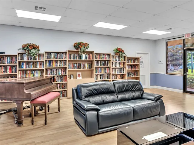 $395,000 | 6098 Stanley Lane, Delray Beach, FL 33484