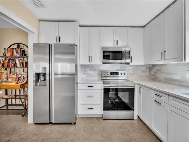 $395,000 | 6098 Stanley Lane, Delray Beach, FL 33484