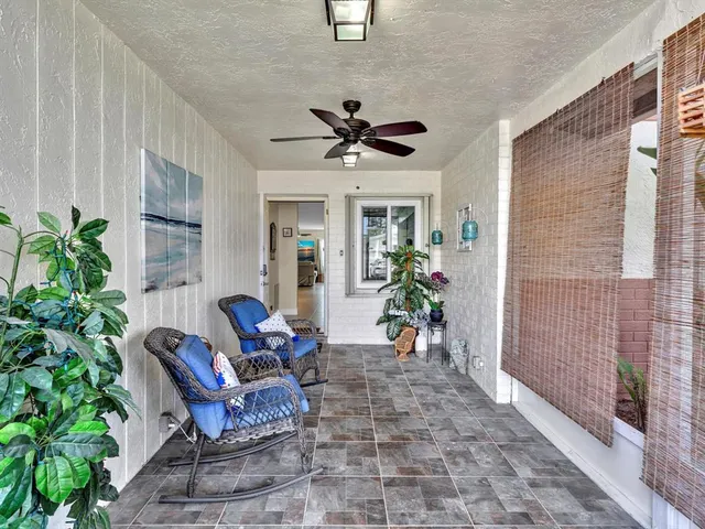 $395,000 | 6098 Stanley Lane, Delray Beach, FL 33484