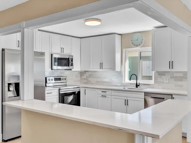 $395,000 | 6098 Stanley Lane, Delray Beach, FL 33484