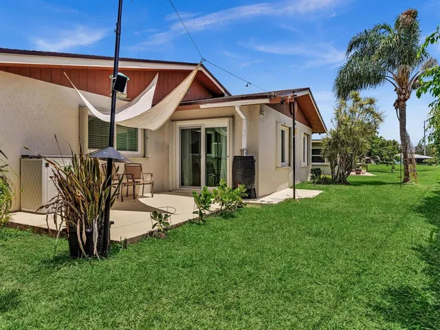 $395,000 | 6098 Stanley Lane, Delray Beach, FL 33484