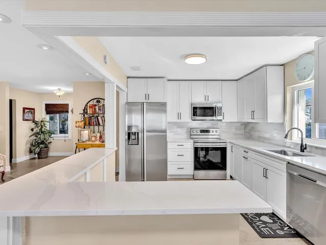 $395,000 | 6098 Stanley Lane, Delray Beach, FL 33484