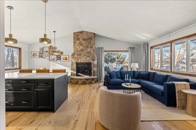 $550,000 | 14169 Homestead Avenue North, Hugo, MN 55038