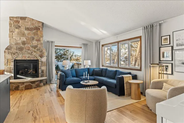 $550,000 | 14169 Homestead Avenue North, Hugo, MN 55038